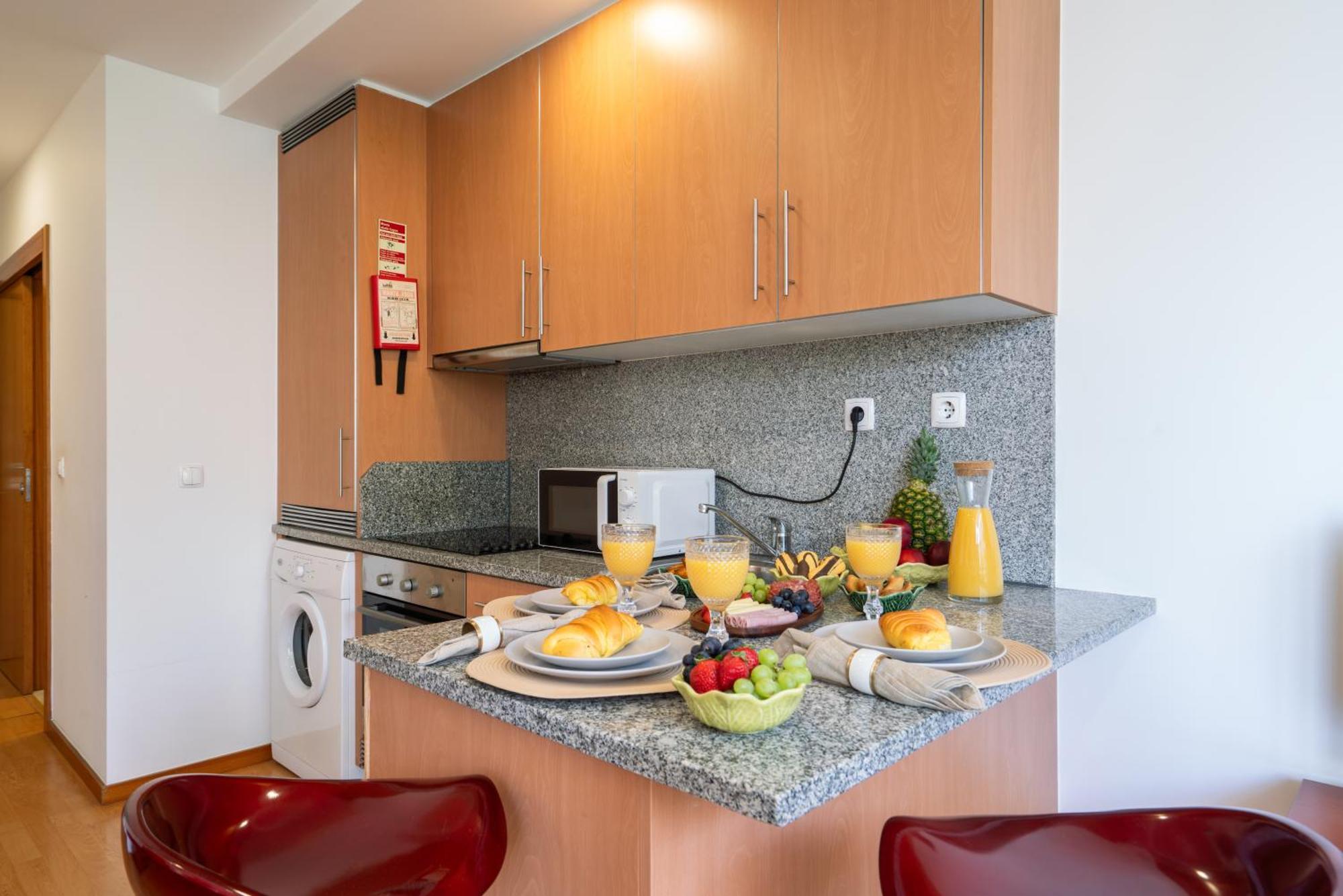 Host Wise - Bright Quiet Flats - Prime Location Apartment Porto Exterior photo