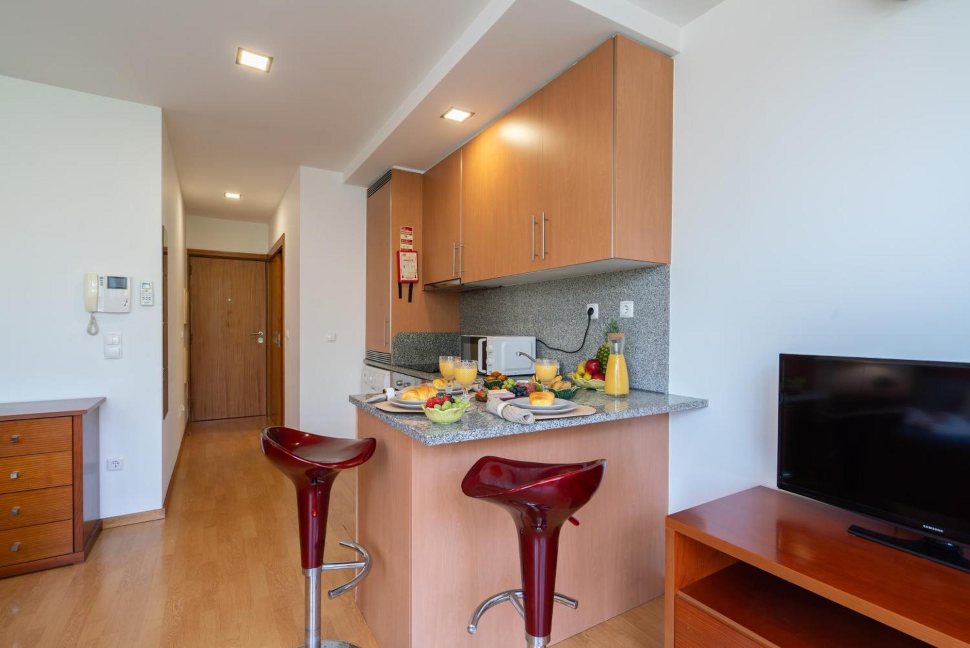 Host Wise - Bright Quiet Flats - Prime Location Apartment Porto Exterior photo