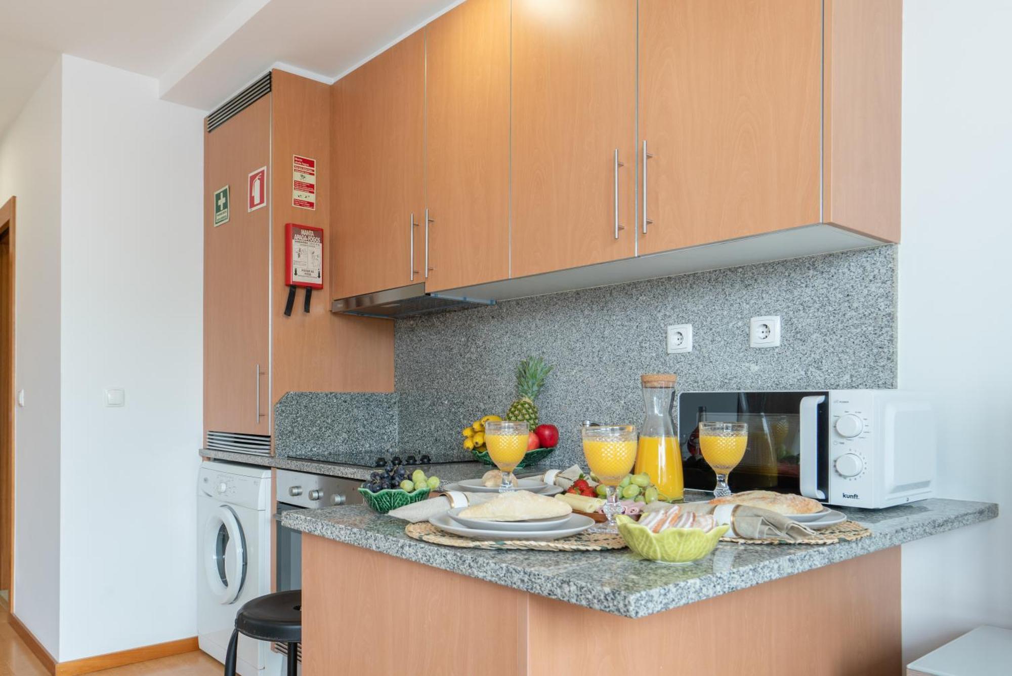 Host Wise - Bright Quiet Flats - Prime Location Apartment Porto Exterior photo